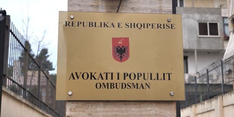 Avokati i Popullit / Zbardhet lista e 6 kandidatëve që dorëzuan firmat në Kuvend për të kaluar në seancë për votim..