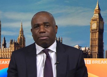 Dymbëdhjetë të burgosur të tjerë u liruan gabimisht, me dy ende të zhdukur, thotë Lammy