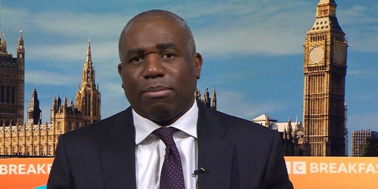 Dymbëdhjetë të burgosur të tjerë u liruan gabimisht, me dy ende të zhdukur, thotë Lammy