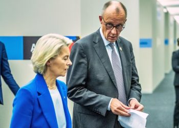 Udhëheqësit e BE-së nxitojnë të shpëtojnë marrëveshjen e financimit të Ukrainës, ndërsa paratë e gatshme të Kievit po pakësohen