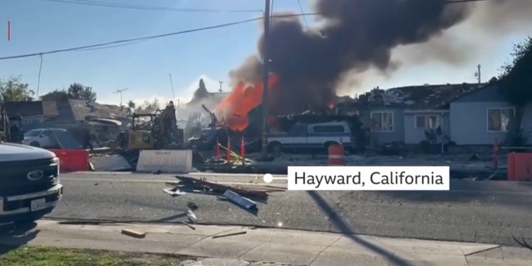 Gjashtë të plagosur nga shpërthimi i një shtëpie në Kaliforni (video)