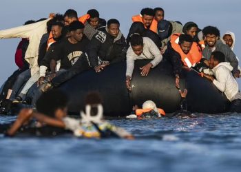 Farsa më e madhe e emigrantëve deri më tani, pasi të ardhurit e paligjshëm ofruan të gjitha këto nëse pranonin të largoheshin.