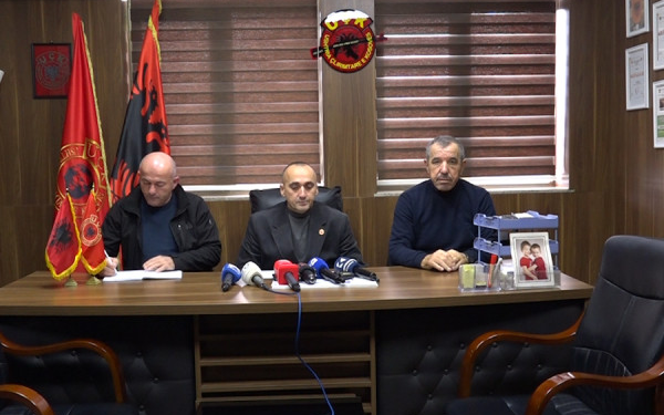 Më 13 dhjetor protestohet në Shkup për ish krerët e UÇK-së që po mbahen në Hagë