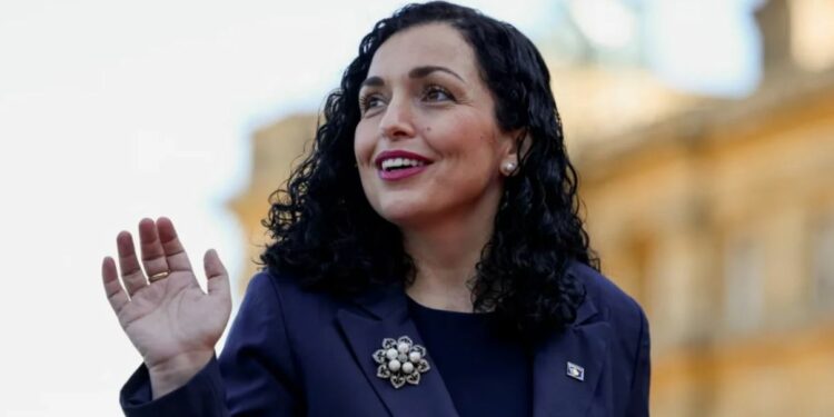 Osmani vizitë zyrtare në Vatikan, takon Papa Leon XIV, kërkon njohjen e Kosovës