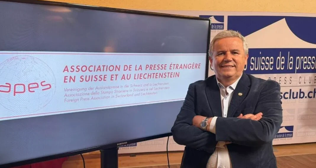 Një gazetar shqiptar zgjedhet në kryesinë e Asociacionit të Gazetarëve botërorë në Gjenevë