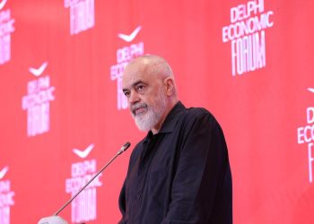 “Shqipëria po hyn në një kapitull të ri”, Rama thirrje sipërmarrësve të huaj: Bëhuni pjesë e historisë së suksesit që po ndërtojmë para se të jetë vonë