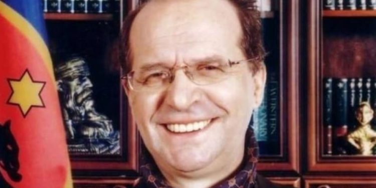 Ditëlindja e Ibrahim Rugovës/ Politika në Kosovë dhe Shqipëri kujtojnë figurën e presidentit historik