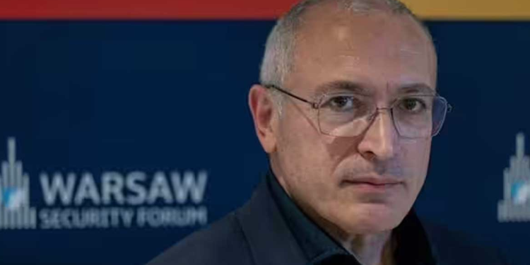 Khodorkovsky: Putin sillet si lojtari kumari, nuk heq dorë lehtë nga lufta