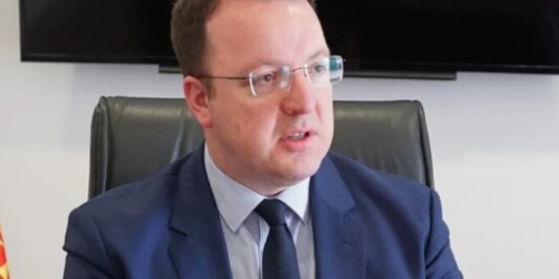 Korridori 8, Nikolloski: Janë hapur 17 km të autostradës Gostivar-Bukojçan