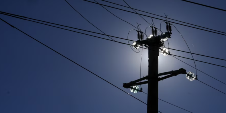 Ndërprerje të energjisë elektrike në Kosovë, bizneset ankohen për dëme