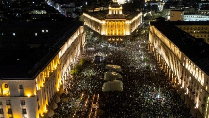 Çfarë i nxiti protestat më të mëdha në dekada në Bullgari?