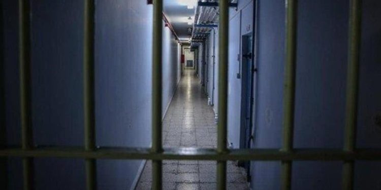 Britania e Madhe liron gabimisht edhe 12 të burgosur, dy ende në arrati