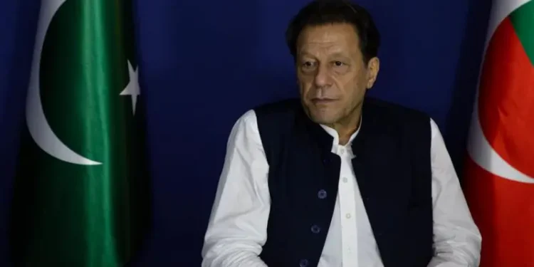 Imran Khan dhe gruaja e tij u dënuan me burgim të mëtejshëm pas një rasti mashtrimi me dhurata shtetërore