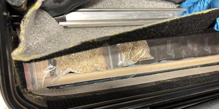 Sekuestrohen mijëra diamante në aeroportin e Frankfurtit