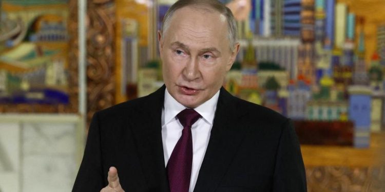 Putin thotë se Rusia nuk dëshiron luftë me Evropën, por është gati të luftojë, përpara bisedimeve me SHBA-në