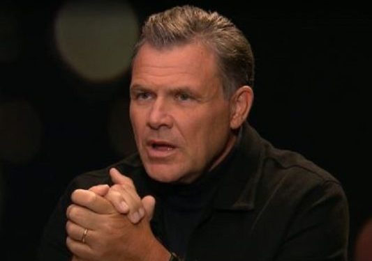 Miliarderi zviceran bën thirrje për taksa më të larta për super të pasurit