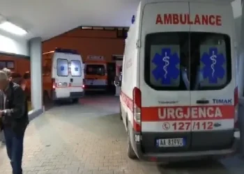 Ndërron jetë 15-vjeçari i plagosur me thikë pak ditë më parë në Durrës