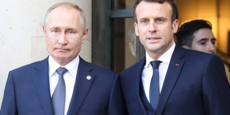 Lufta në Ukrainë, Putin: I gatshëm për dialog me Macron, nëse ka vullnet politik