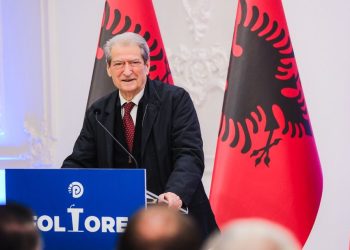 “Ergys Agasi, kryeministri në hije”- Berisha: Ekziston një rrëmbim i tmerrshëm i tokave me Dallëndyshe Bicin!