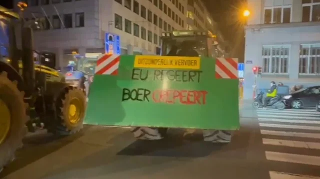 Protesta e fermerëve zhvendoset në Belgjikë