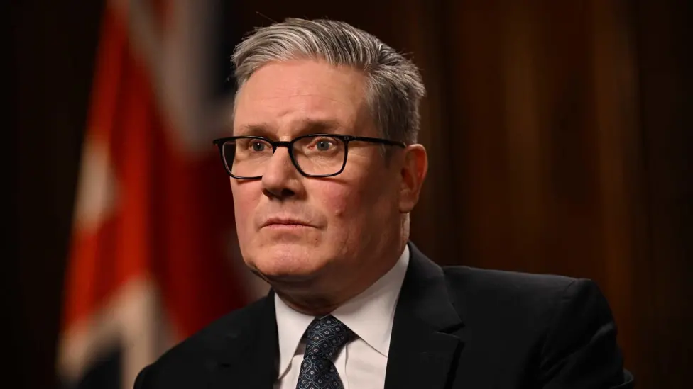 X mund të  humbë të drejtën për vetërregullim   thotë Starmer