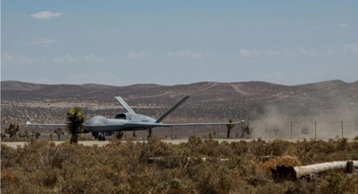 12 avionë luftarakë amerikanë F 22 mbërrijnë në bazën ajrore në Izraelin jugor