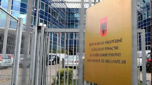  Detyrim moral për ta votuar   Gjyqi ndaj kryebashkiakut të Vaut të Dejës  zbardhen dëshmitë në GJKKO  Tom Doshi më ka ndihmuar kur kisha burrin sëmurë 