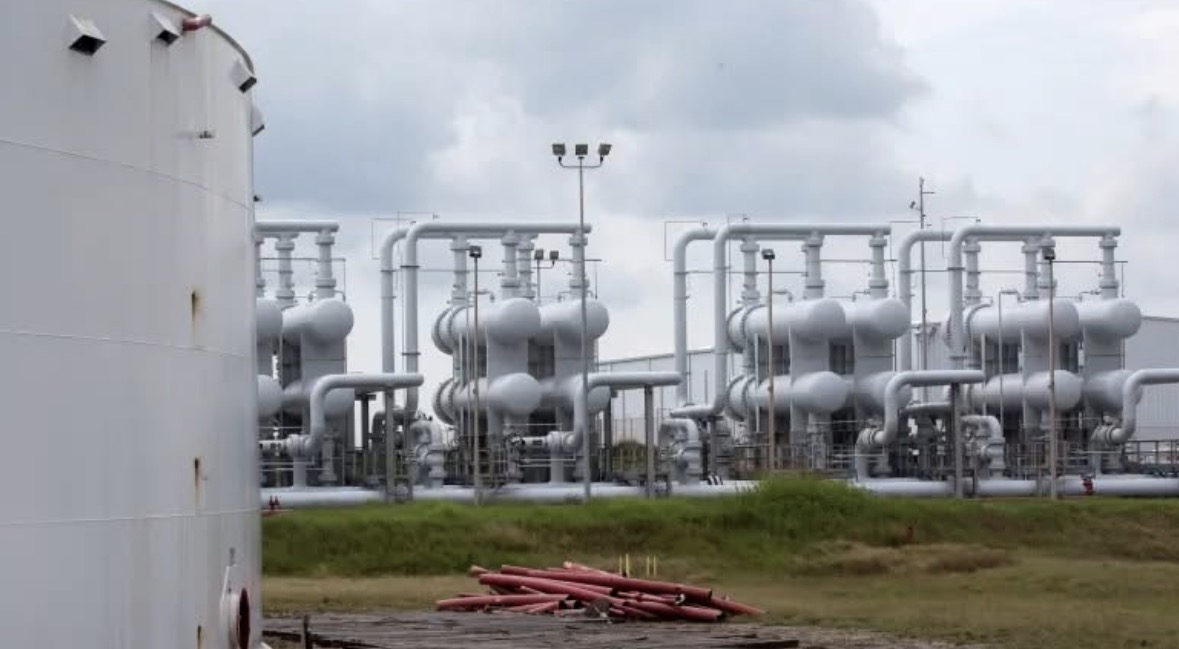 Cilat vende kanë rezervat strategjike të naftës dhe sa shumë 