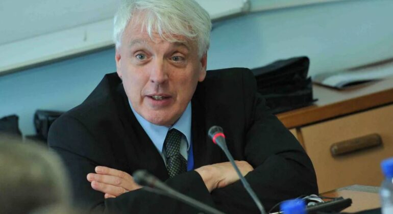 Ish zëdhënësi i NATO s  KFOR të mbetet në Kosovë deri anëtarësimin e saj në NATO