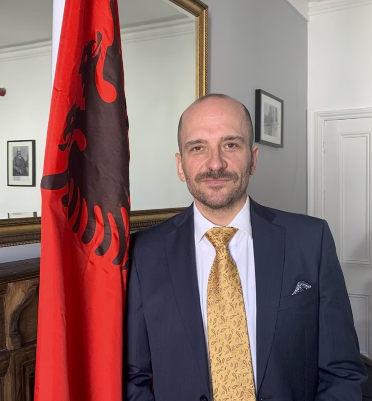 Shqiptarët po demonizohen padrejtësisht në debatin për emigracionin e paligjshëm