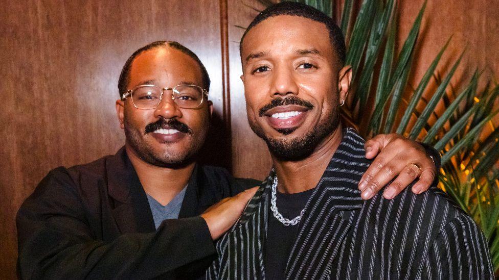 Regjisori Ryan Coogler dhe aktori Michael B. Jordan marrin pjesë teksa Warner Bros. Pictures feston "Sinners" dhe Proximity Media në restorantin Somerville më 21 nëntor 2025, në Los Angeles, Kaliforni.