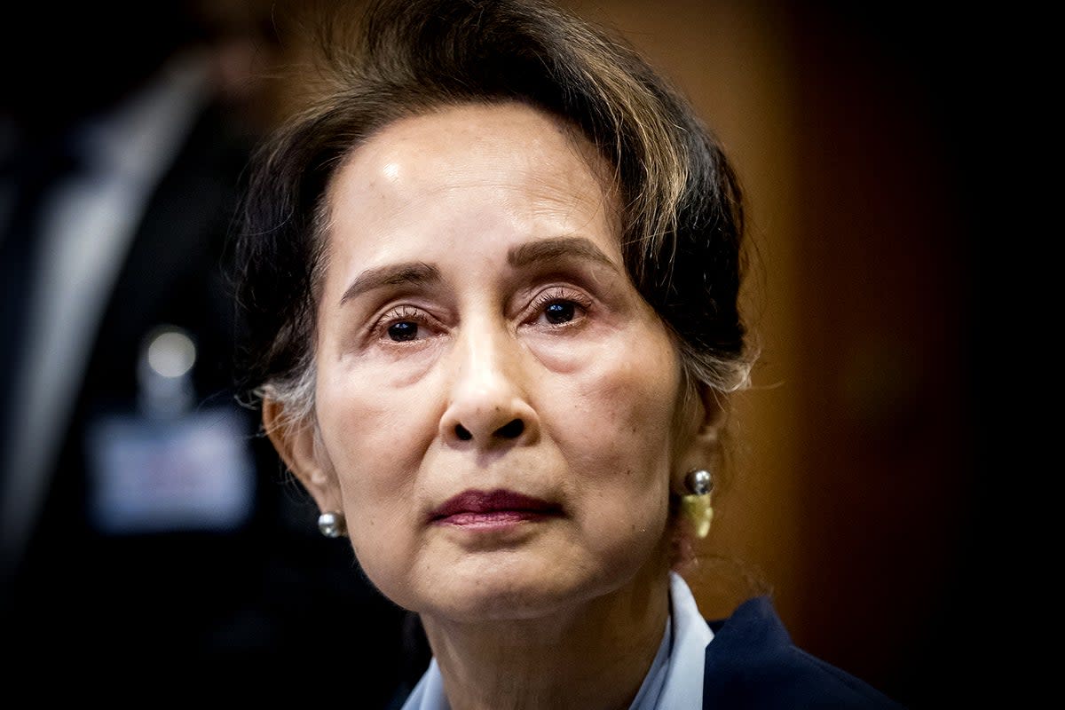 Aung San Suu Kyi duke parë para Gjykatës Ndërkombëtare të Drejtësisë të OKB-së më 11 dhjetor 2019 (ANP/AFP/Getty)