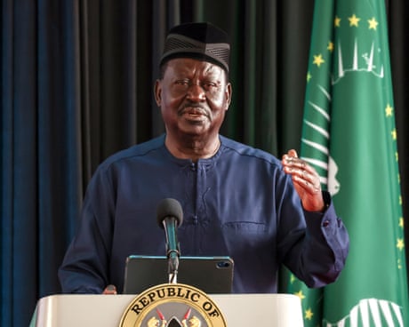 Odinga duke mbajtur një fjalim
