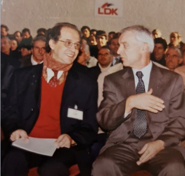 Ndahet nga jeta Bujar Bukoshi, Doktori që mori në dorë fatin e