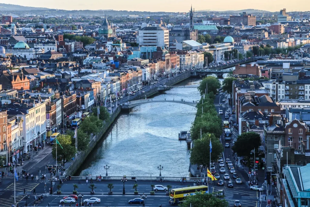 10 Vendet më të Pasura në Botë në vitin 2025 sipas PBB-së për frymë