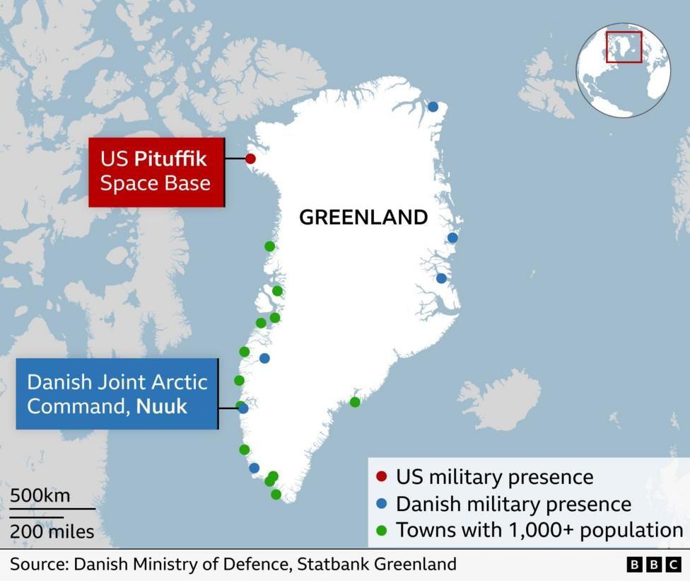 Një hartë që tregon Groenlandën dhe praninë ushtarake daneze dhe amerikane në ishull