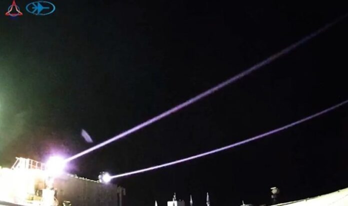 800-0-1758362881xlazer-714