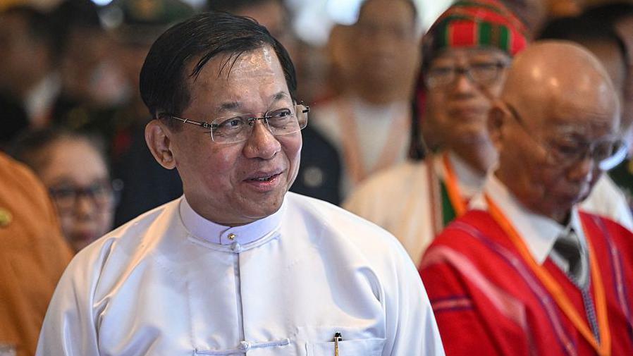 Kreu i juntës së Myanmarit, Min Aung Hlaing, fotografuar në një aktivitet në tetor 2025.