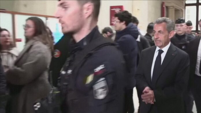 900-0-1707950062xmb-sarkozy-denimi-frame-78-880