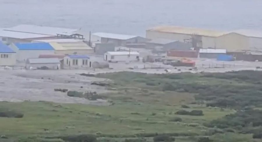 Tërmeti i fuqishëm në Rusi, paralajmërime për cunami