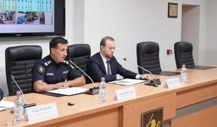 900-0-1758780832xmoldavet-426